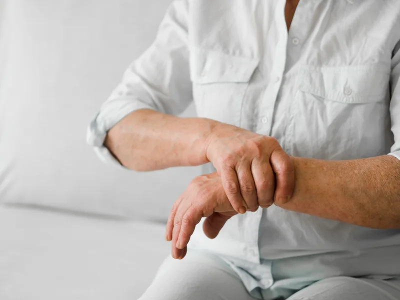 Chiropractic care for carpal tunnel syndrome at The Lab Chiropractic in Charles