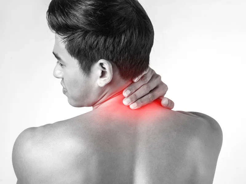 The Lab Chiropractic treating pinched nerve in Charles